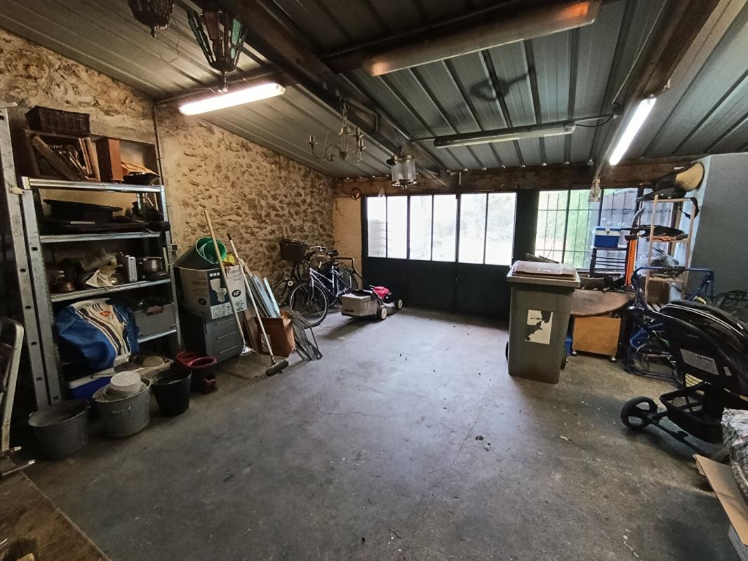 DAMMARIE-LES-LYS Maison Dammarie Les Lys 202 m2 16