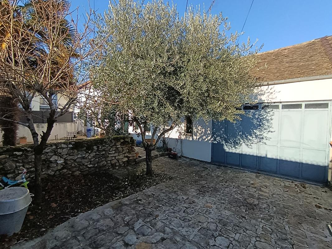 DAMMARIE-LES-LYS Maison Dammarie Les Lys 202 m2 18