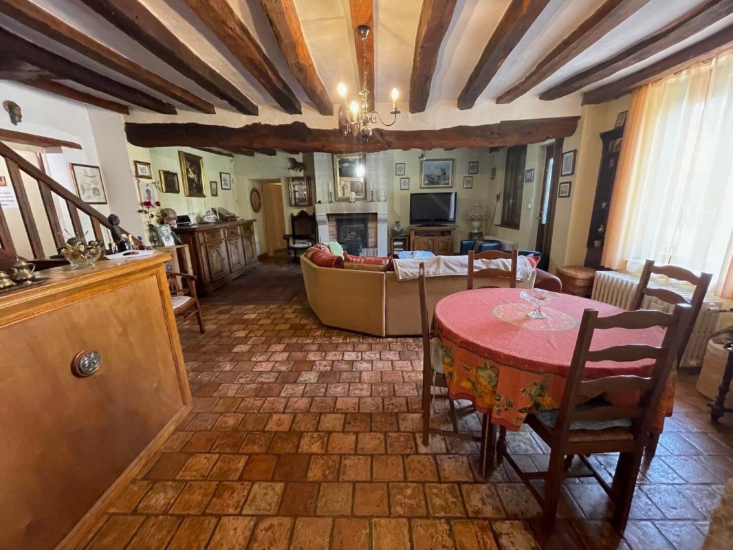 VILLEBERNIER Maison Villebernier 8 pièce(s) 179 m2 10