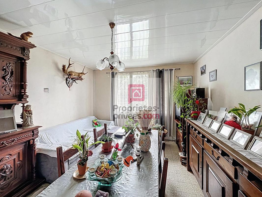 LE PERRAY-EN-YVELINES Maison 4 chambres sur sous-sol 2