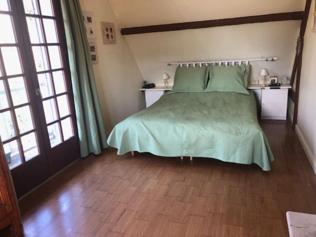 NOTRE-DAME-DE-GRAVENCHON MAISON DE CHARME PORT-JEROME-SUR-SEINE (haut) - environnement privilégié - voie sans issue - proche centre -ville 10