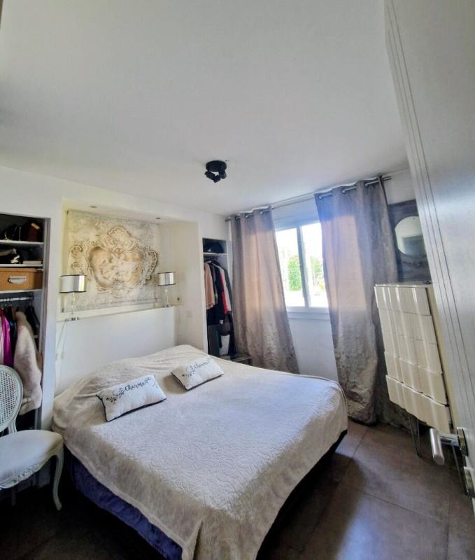 HYERES Hyères Olbius Riquier Appartement 58 m² traversant et lumineux 3