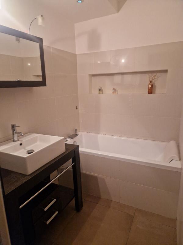 HYERES Hyères Olbius Riquier Appartement 58 m² traversant et lumineux 4