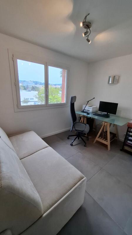 HYERES Hyères Olbius Riquier Appartement 58 m² traversant et lumineux 6