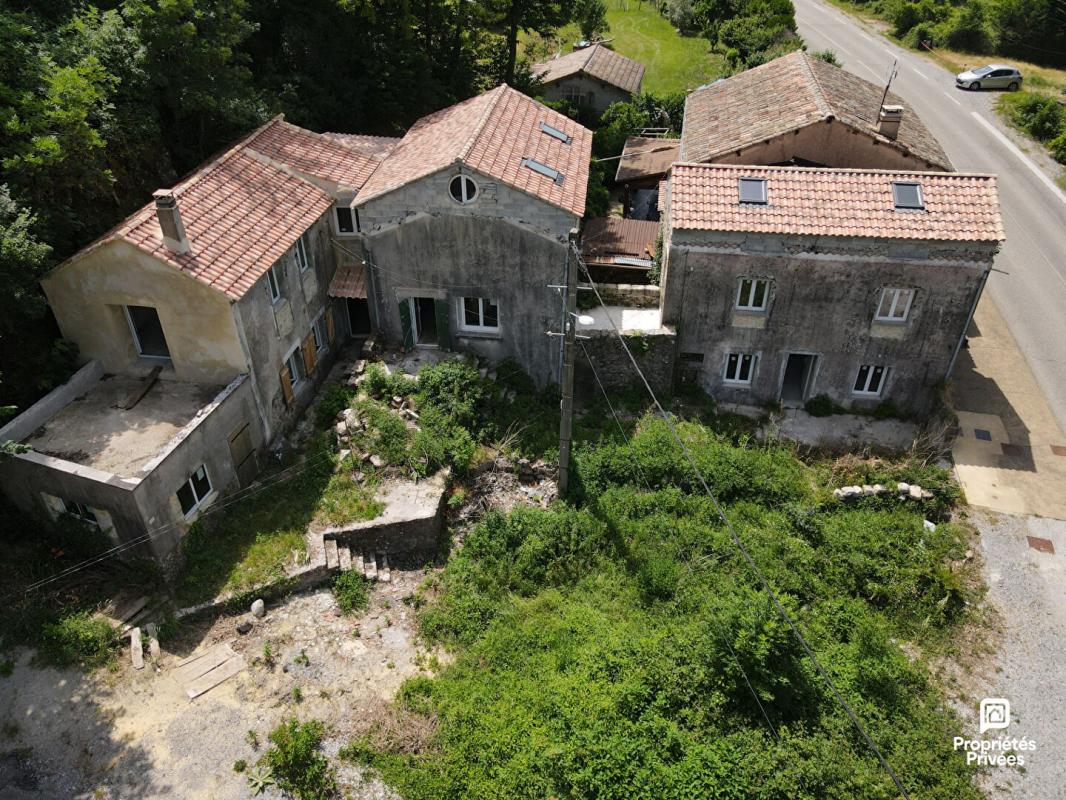 BARNAS Maisons à rénover de 244 m2 sur Barnas 13