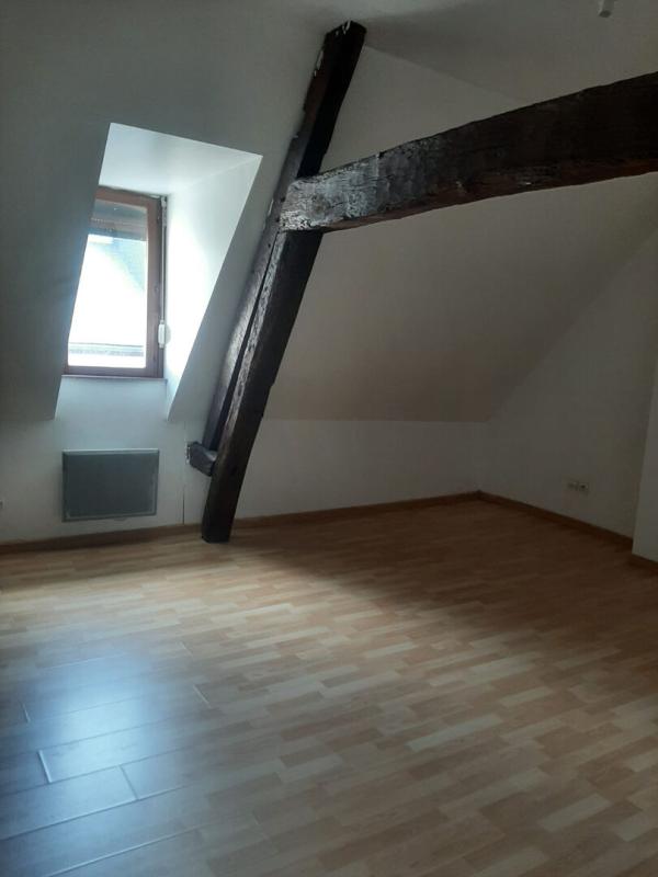 NOYON APPARTEMENT T3 5