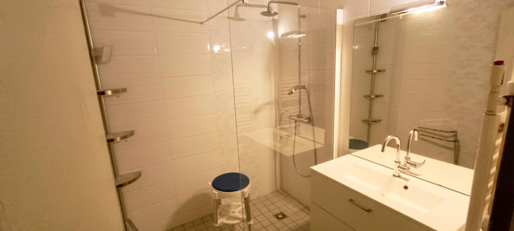 AIX-LES-BAINS Baisse de prix!!! Appartement Aix-Les-Bains T3 vue lac 15