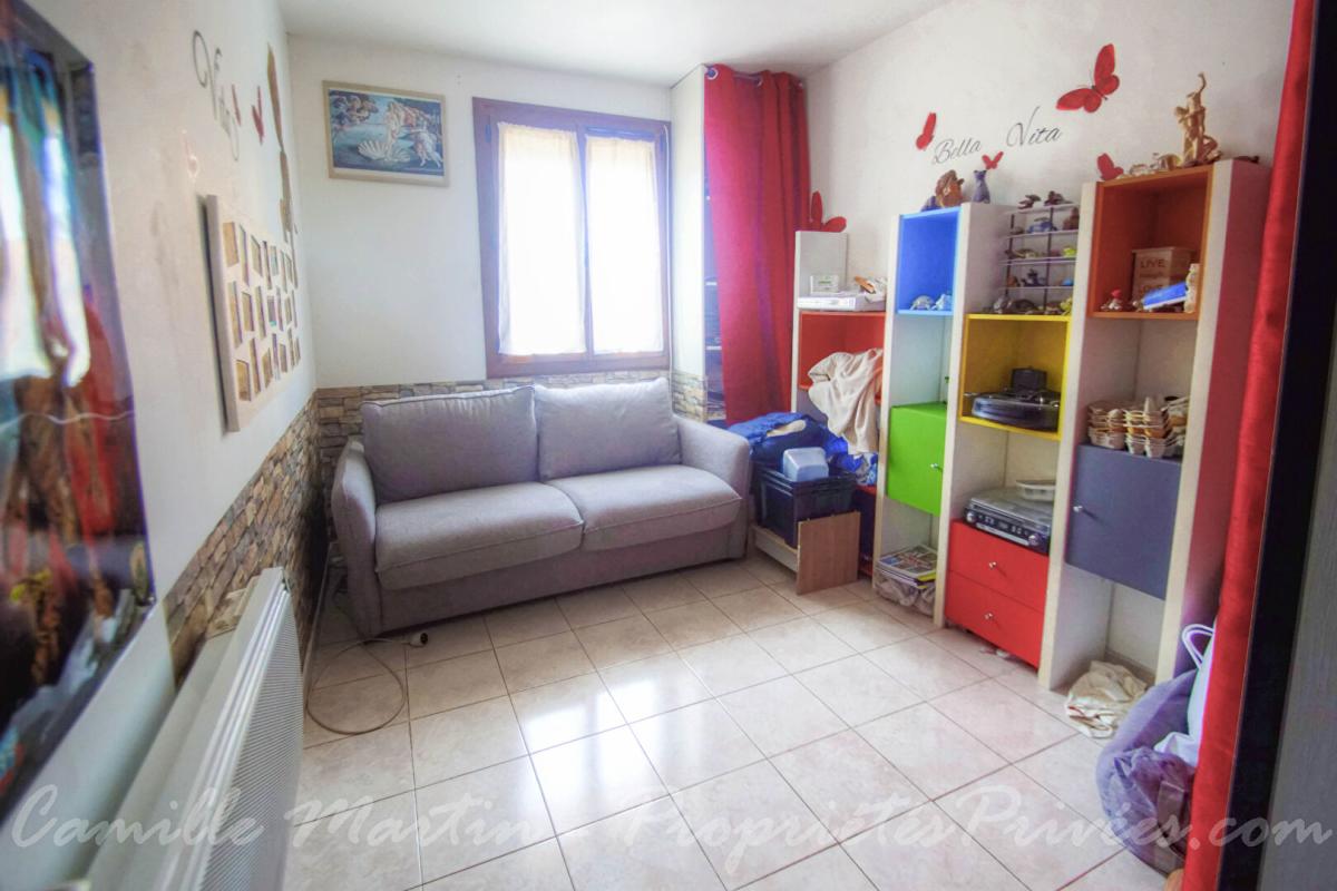 PUGET-SUR-ARGENS Maison Puget Sur Argens 7 pièce(s) 154m2 11