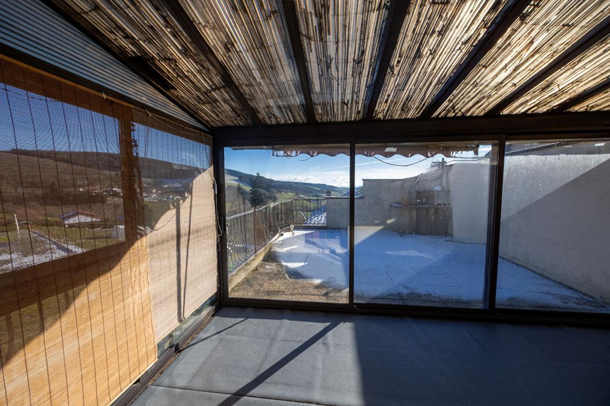 VIOLAY Villa sur terrain possédant 2 grands ateliers 11