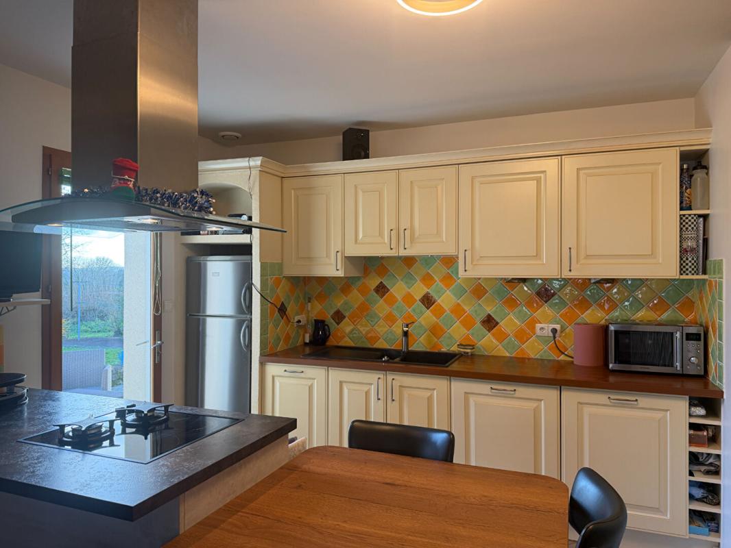 AZAY-LE-BRULE Maison Azay Le Brule 6 pièce(s) 128 m2 4