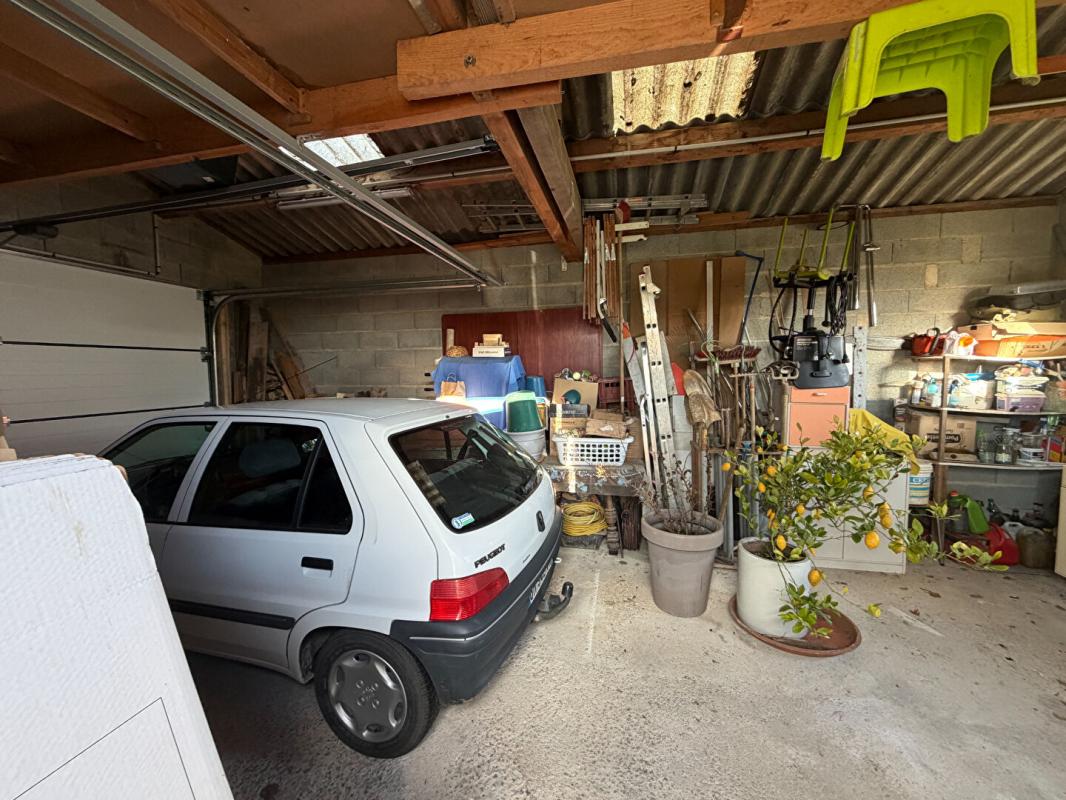 AZAY-LE-BRULE Maison Azay Le Brule 6 pièce(s) 128 m2 7