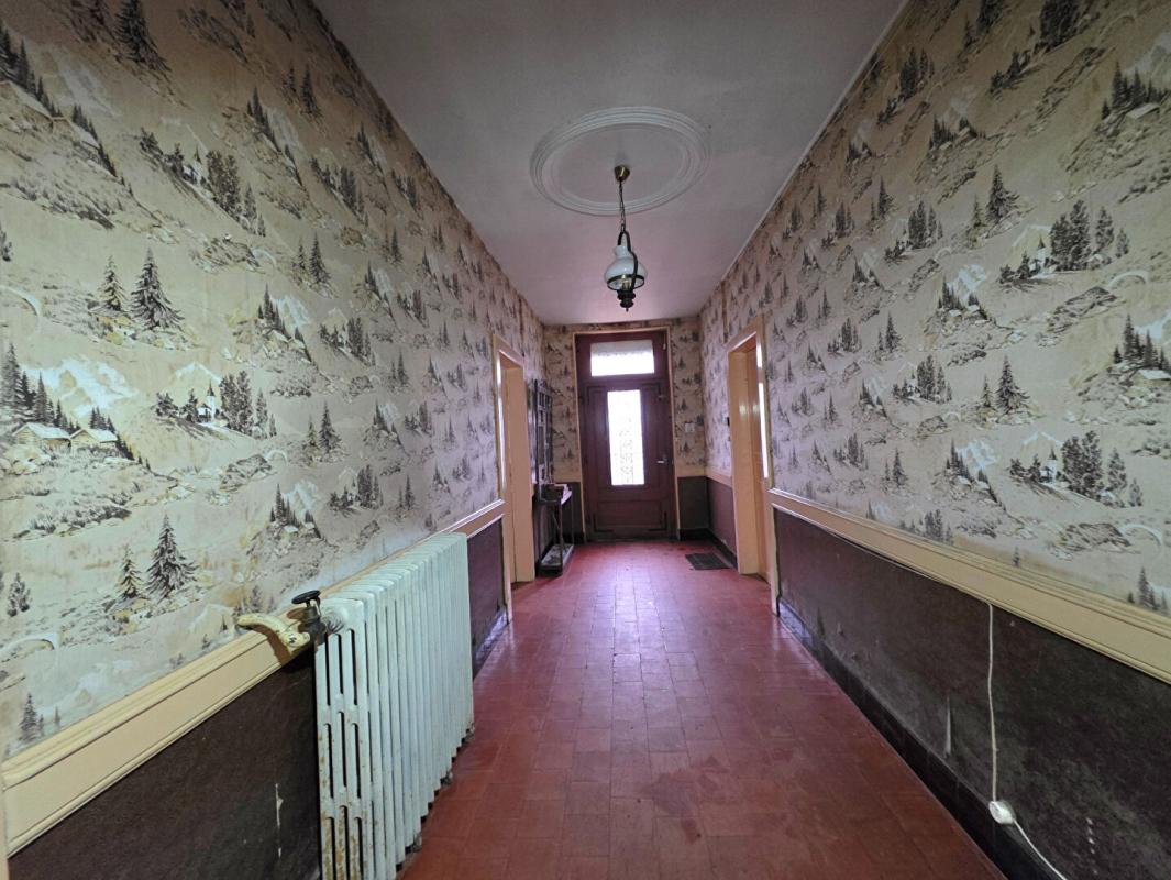 MONDREPUIS Maison  6 pièce(s) 130 m2 10