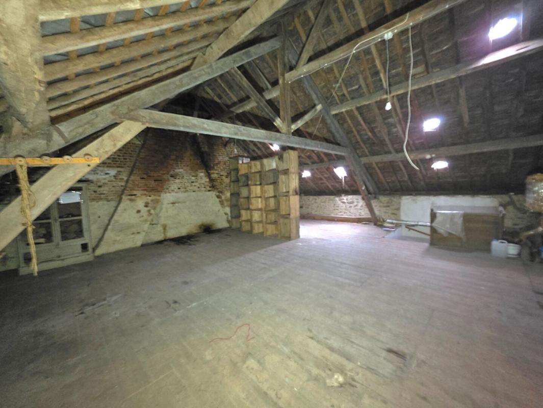 MONDREPUIS Maison  6 pièce(s) 130 m2 15