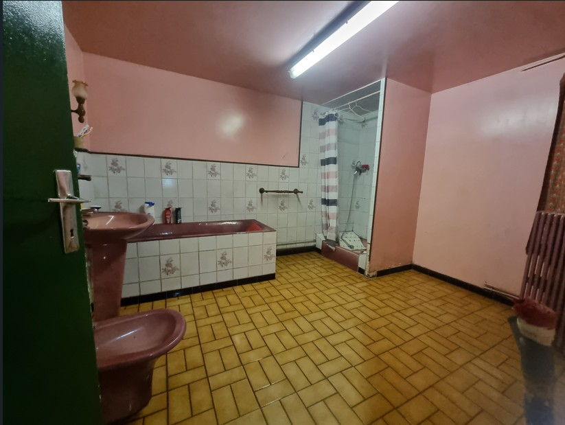 MONDREPUIS Maison  6 pièce(s) 130 m2 7