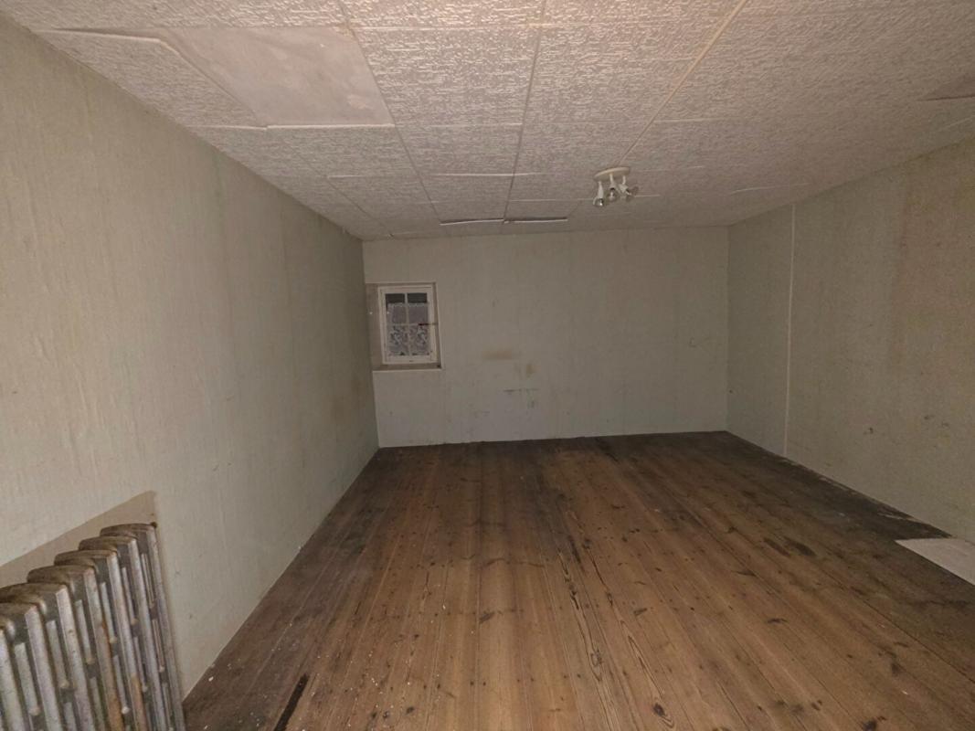 MONDREPUIS Maison  6 pièce(s) 130 m2 9