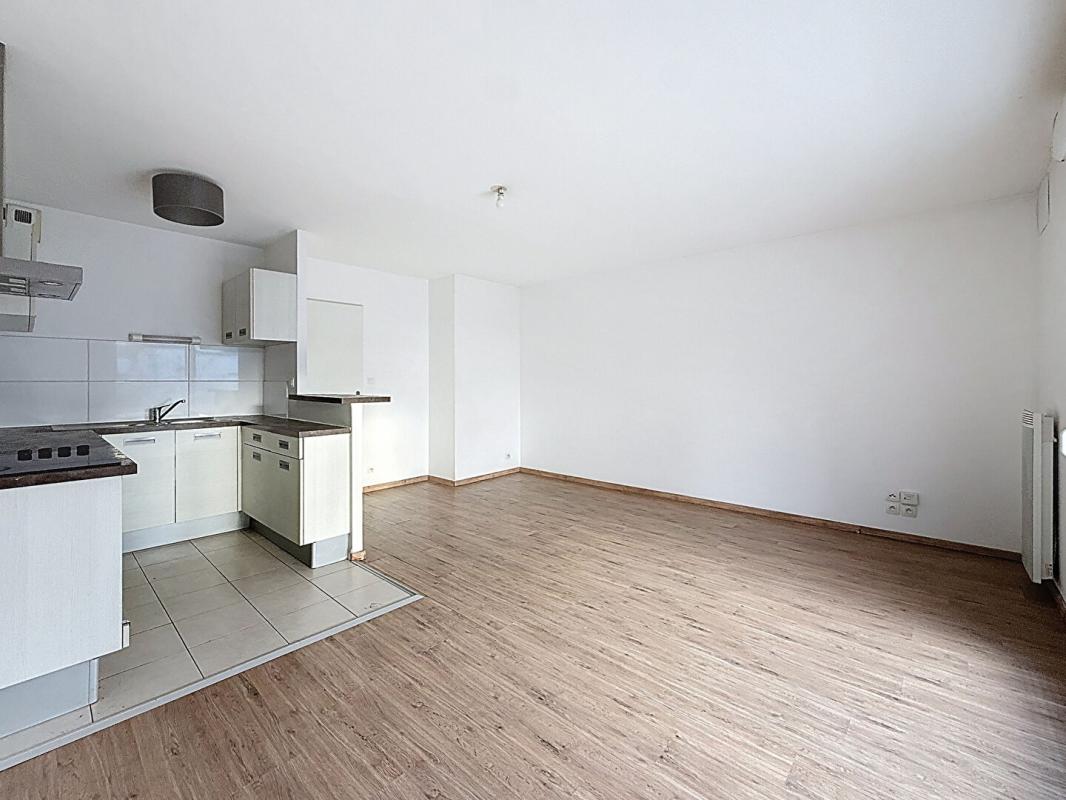 VANNES VANNES Beaupré Kersec. Appartement T4 lumineux de 75,36 m² avec ascenseur, balcon sud ouest, 3 chambres et parking privatif 15