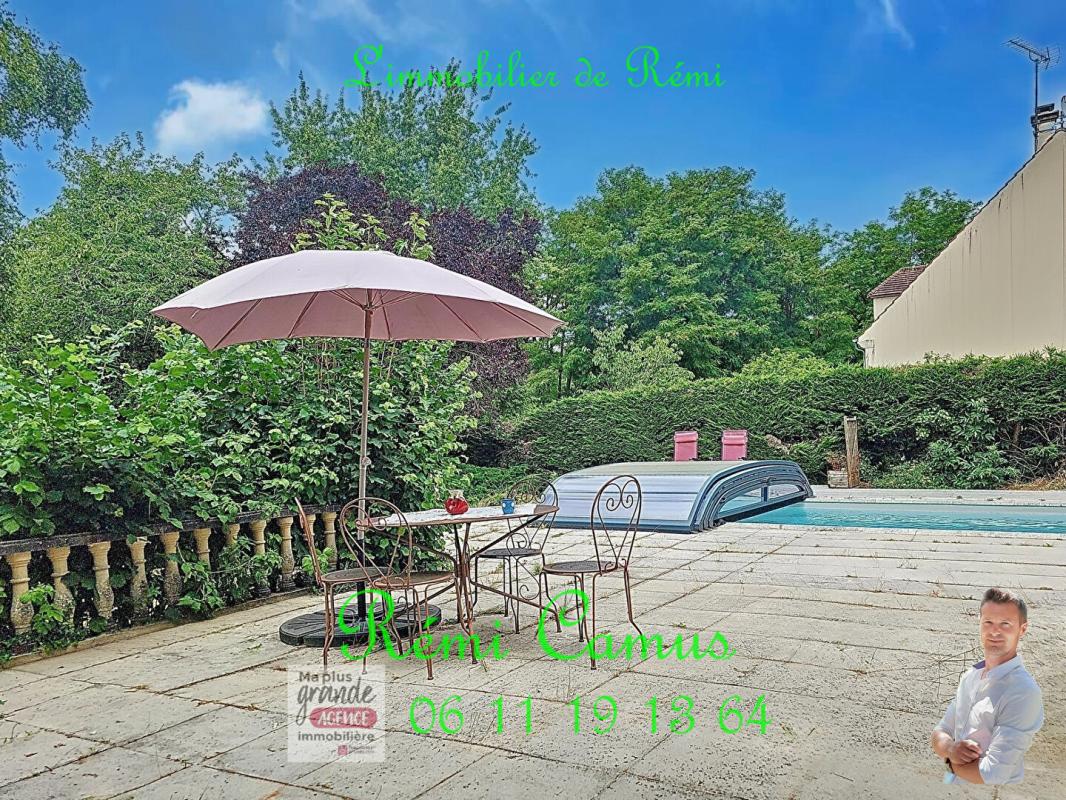 GAZERAN Maison 6 pièces 135 m2 + véranda chauffée + Garage 13