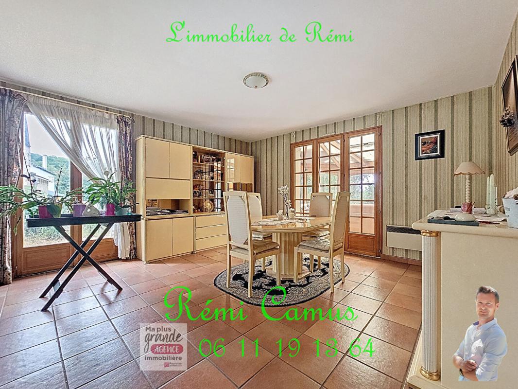 GAZERAN Maison 6 pièces 135 m2 + véranda chauffée + Garage 3