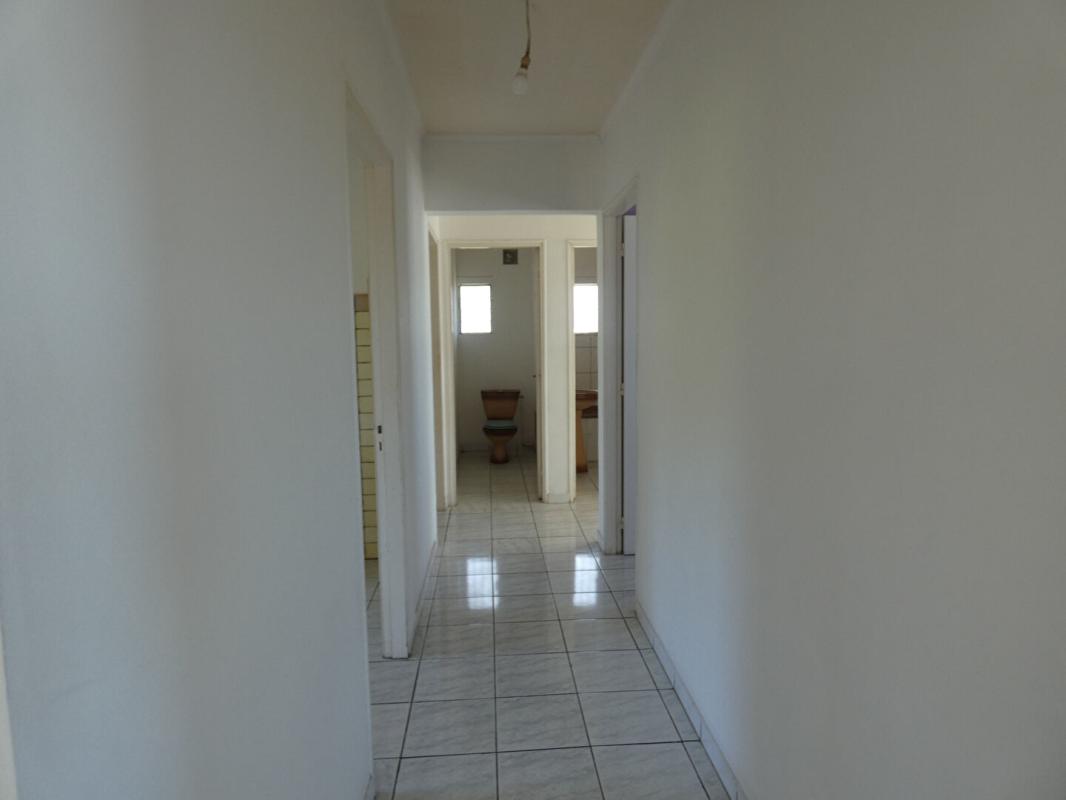 LE TAMPON 97430 Le Tampon 14ème grande maison en 2 lots env 165m² dont 1 libre, sur 358m² terrain 6