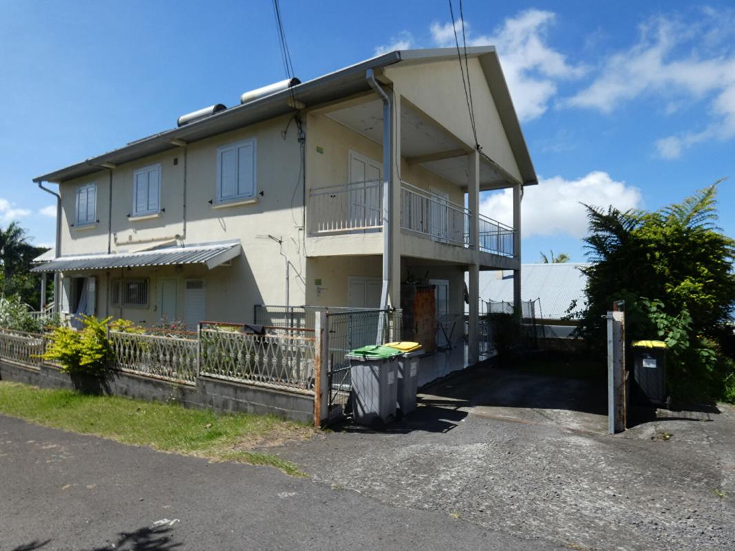 LE TAMPON 97430 Le Tampon 14ème grande maison en 2 lots env 165m² dont 1 libre, sur 358m² terrain 8