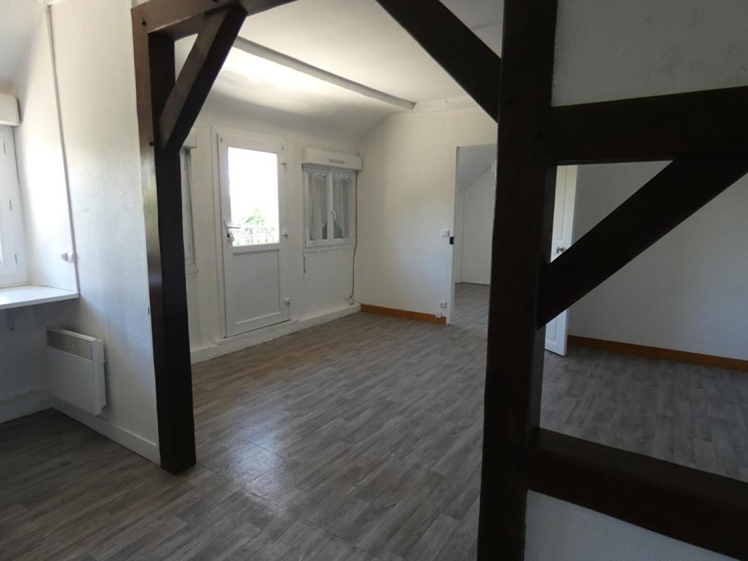 IVRY-LA-BATAILLE Immeuble  16 pièce(s) 460 m2 9