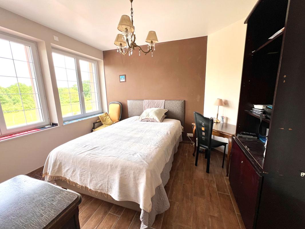 LA VILLE-AUX-CLERCS 15 MN VENDOME   PROPRIETE / 3 LOGEMENTS SANS TRAVAUX 16