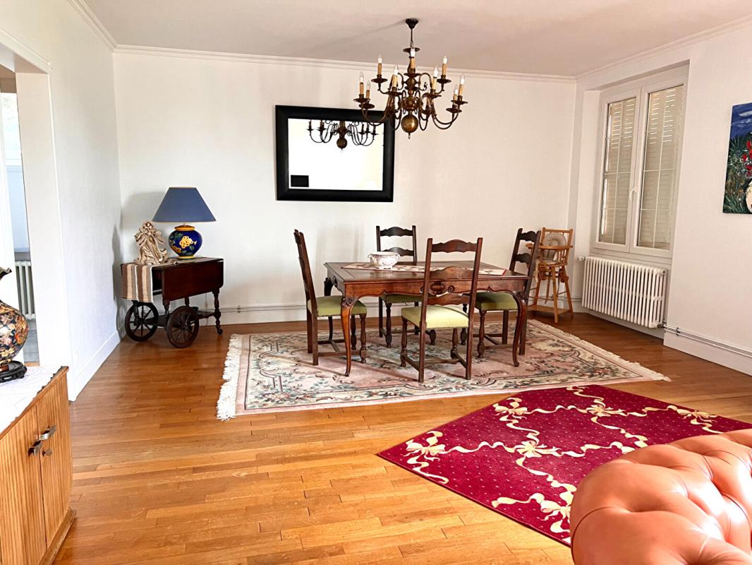 LA VILLE-AUX-CLERCS 15 MN VENDOME   PROPRIETE / 3 LOGEMENTS SANS TRAVAUX 17