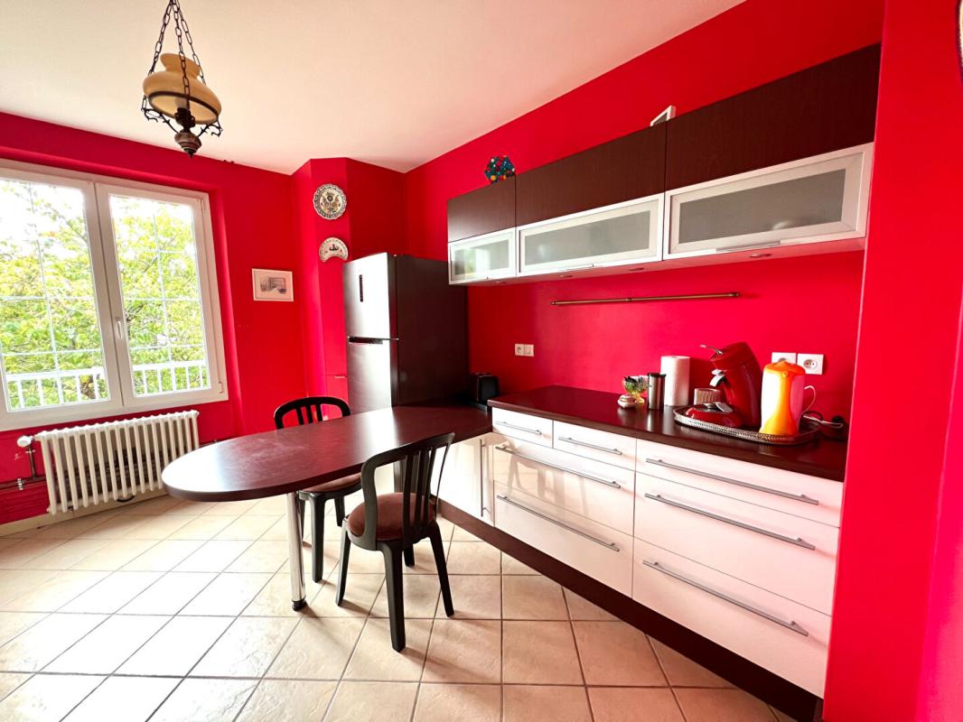 LA VILLE-AUX-CLERCS 15 MN VENDOME   PROPRIETE / 3 LOGEMENTS SANS TRAVAUX 18