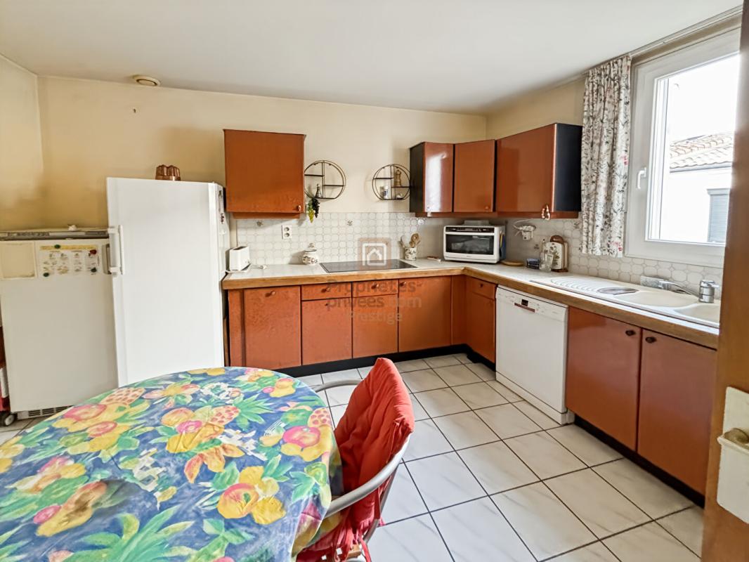 BORDEAUX Barrière Judaique Charmante Echoppe avec deux chambres une mezzanine et jardin 3