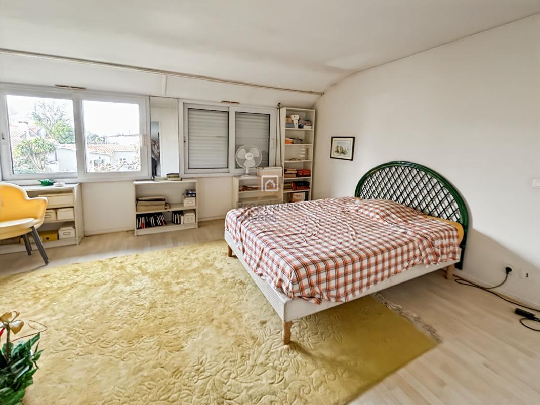 BORDEAUX Barrière Judaique Charmante Echoppe avec deux chambres une mezzanine et jardin 5