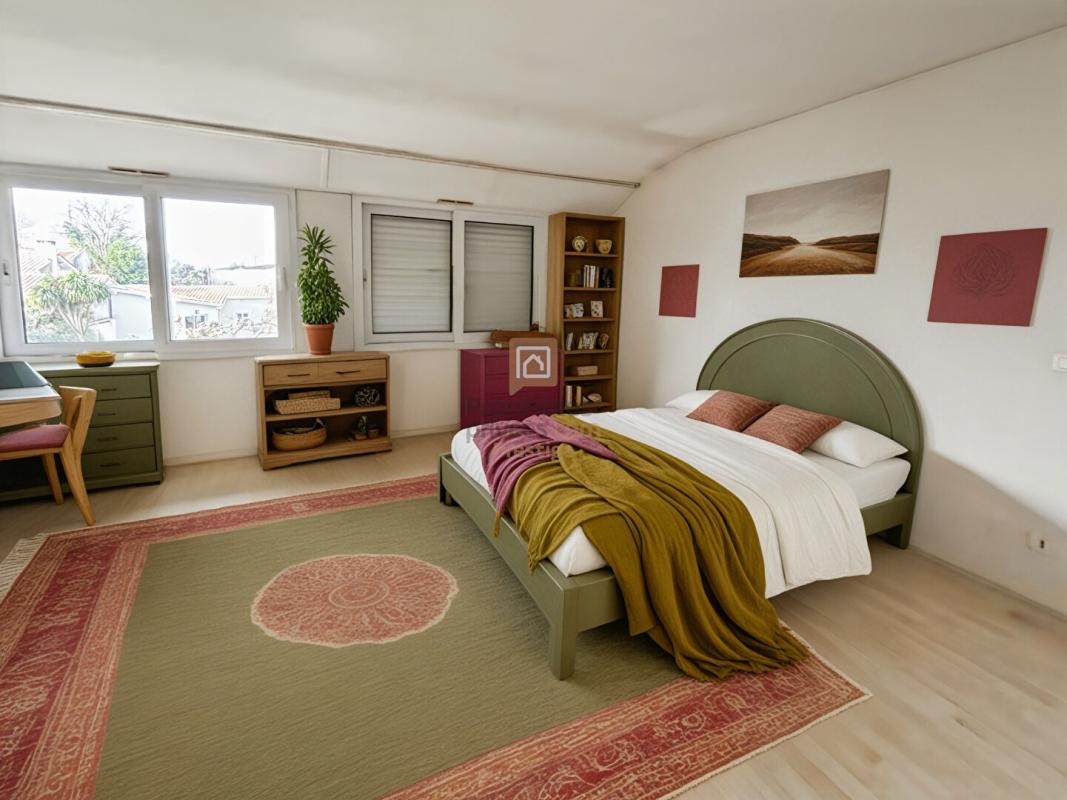 BORDEAUX Barrière Judaique Charmante Echoppe avec deux chambres une mezzanine et jardin 6