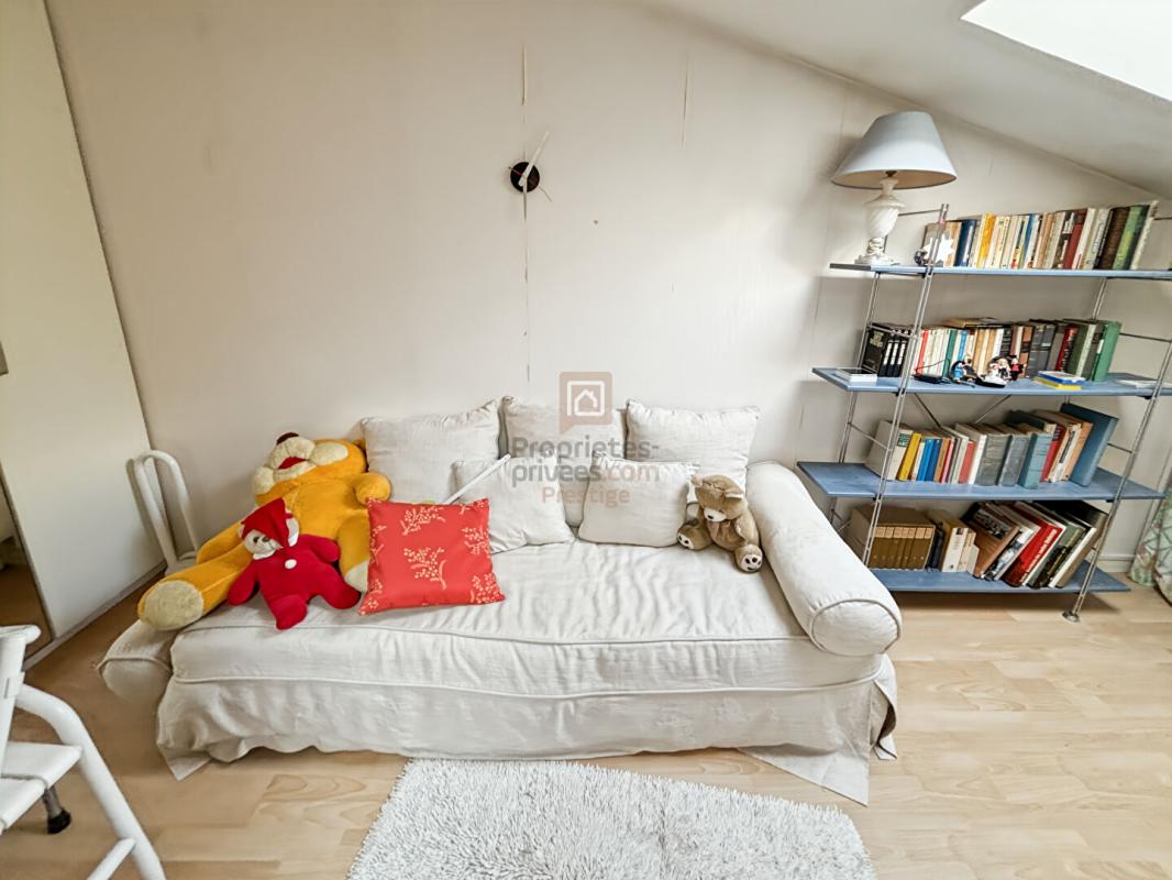 BORDEAUX Barrière Judaique Charmante Echoppe avec deux chambres une mezzanine et jardin 9