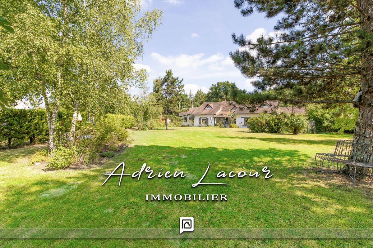 LASSAY-SUR-CROISNE Maison Lassay Sur Croisne 8 pièce(s) 180 m2 2