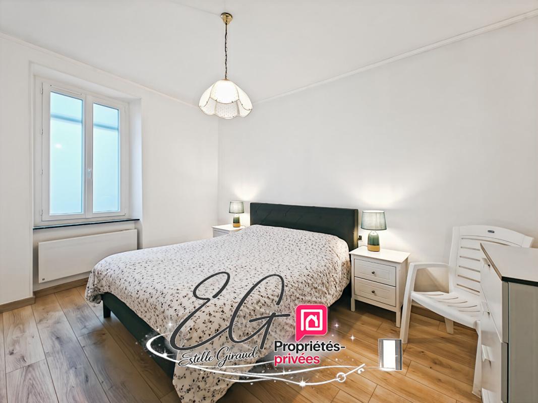 VILLEGLY Maison bourgeoise rénovée, Coeur du village de Villegly 18