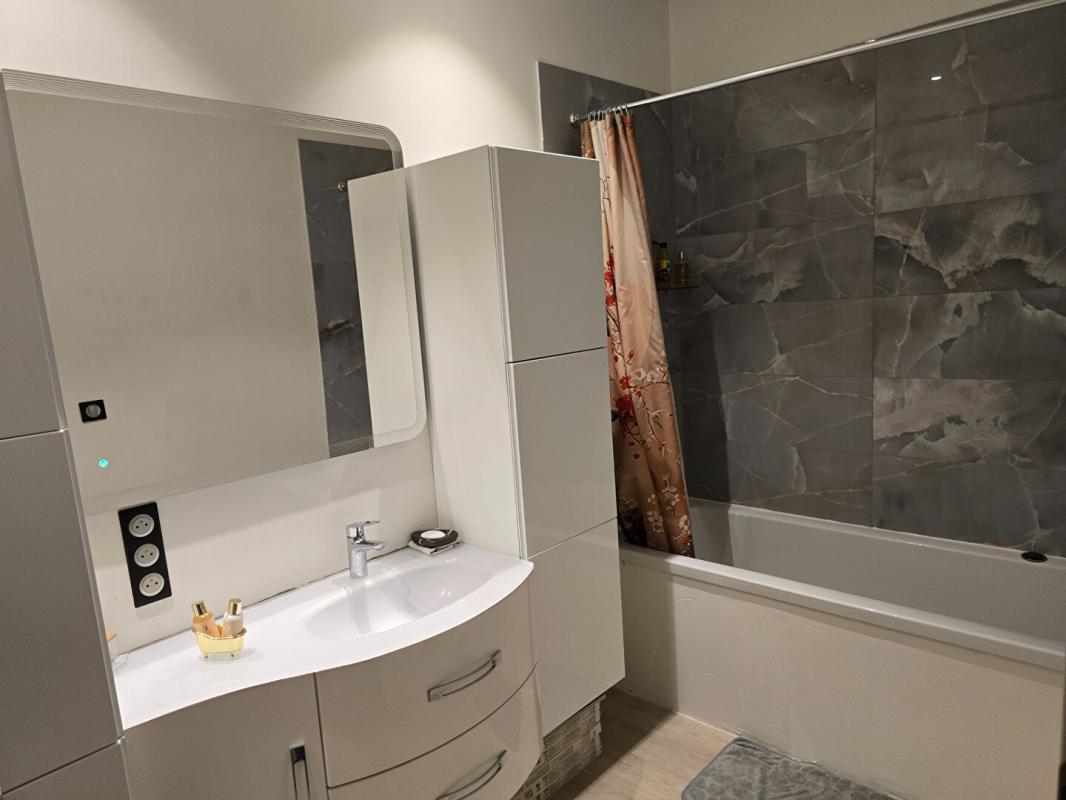 DRAGUIGNAN Appartement 3 pièces 79 m2 7