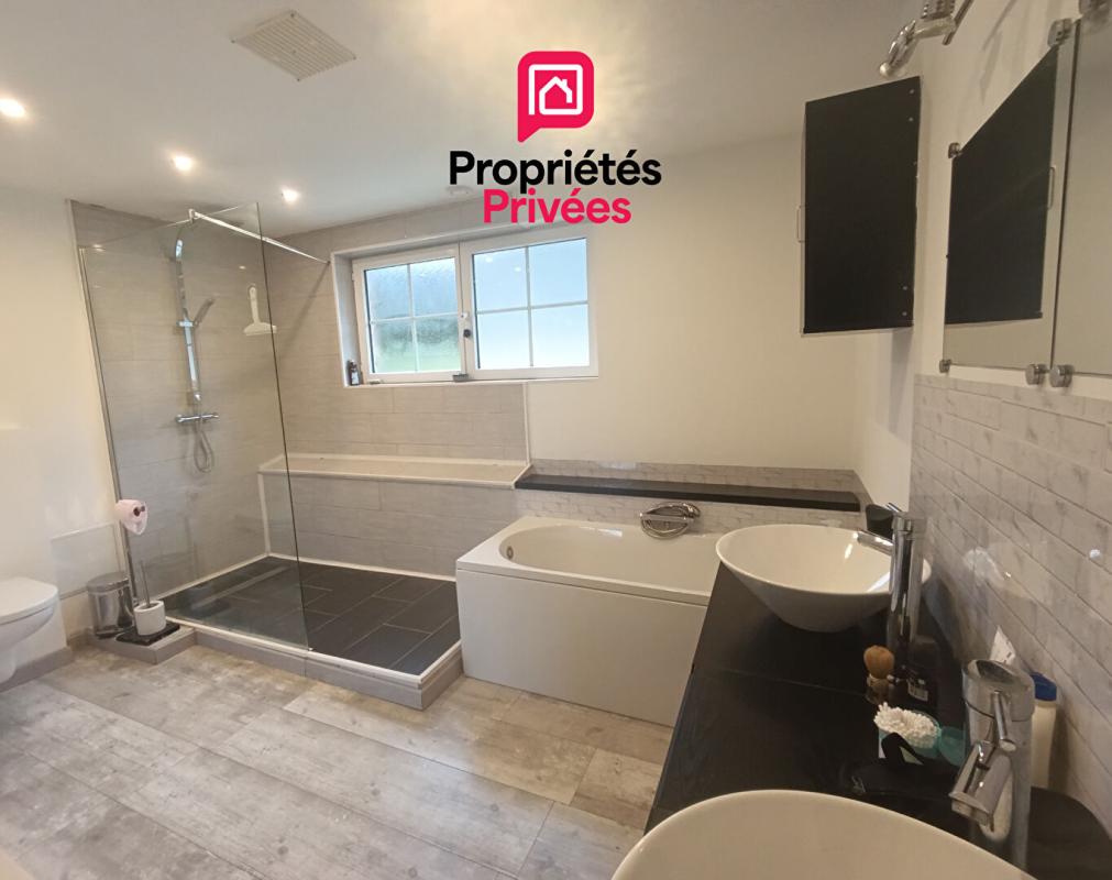 RUREY Rare Secteur Epeugney- Maison de plain-pied avec piscine, grandes dépendances et abri caravane 4