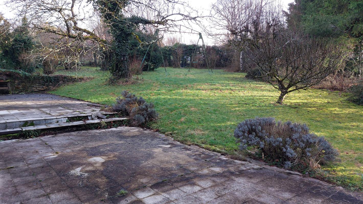 POLAINCOURT-ET-CLAIREFONTAINE Maison Polaincourt Et Clairefont 10 pièce(s) 331 m2 jardin dépendance piscine 4