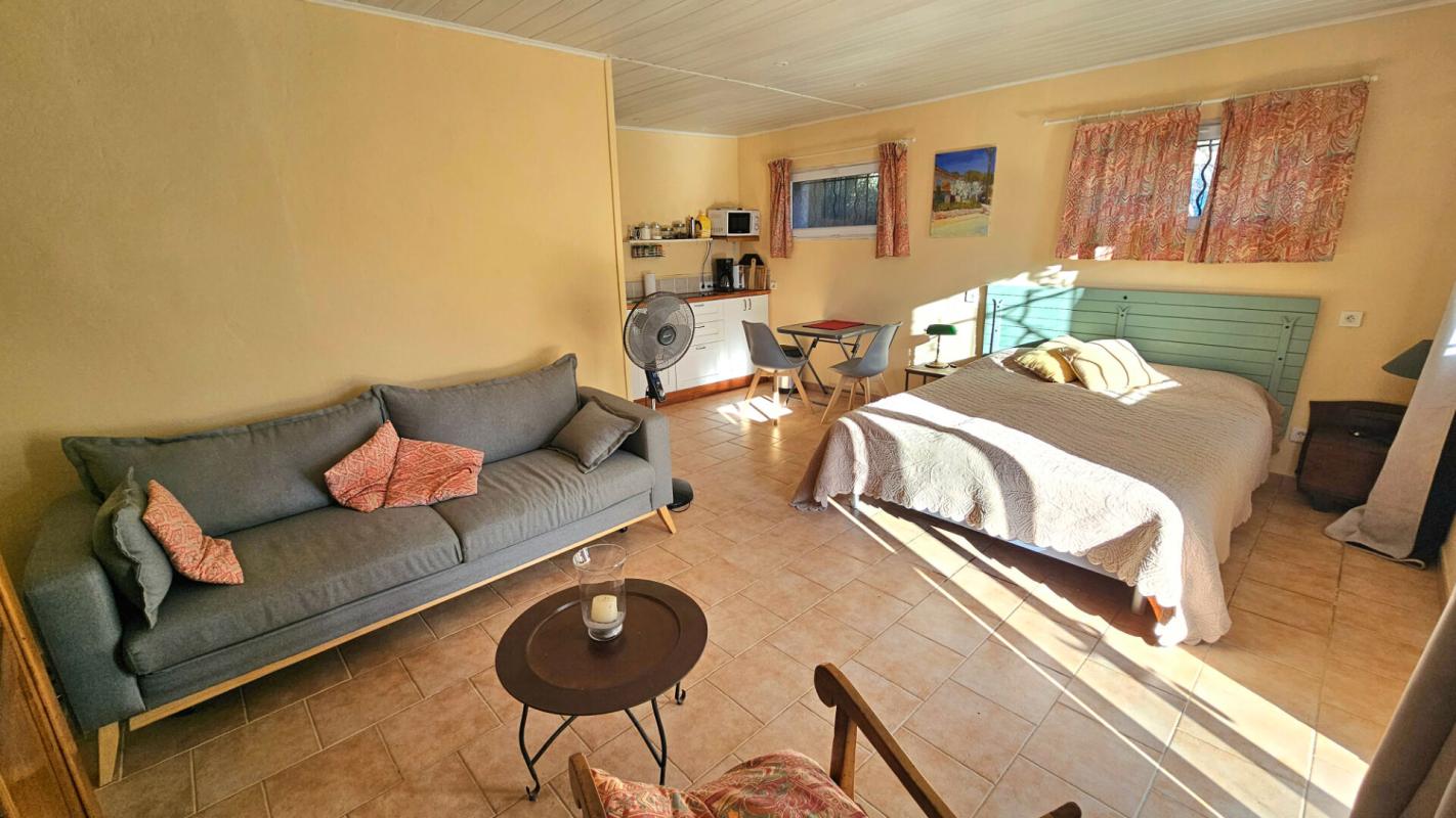 FIGANIERES Villa de plus de 200 m2 avec 3 gîtes indépendants 13