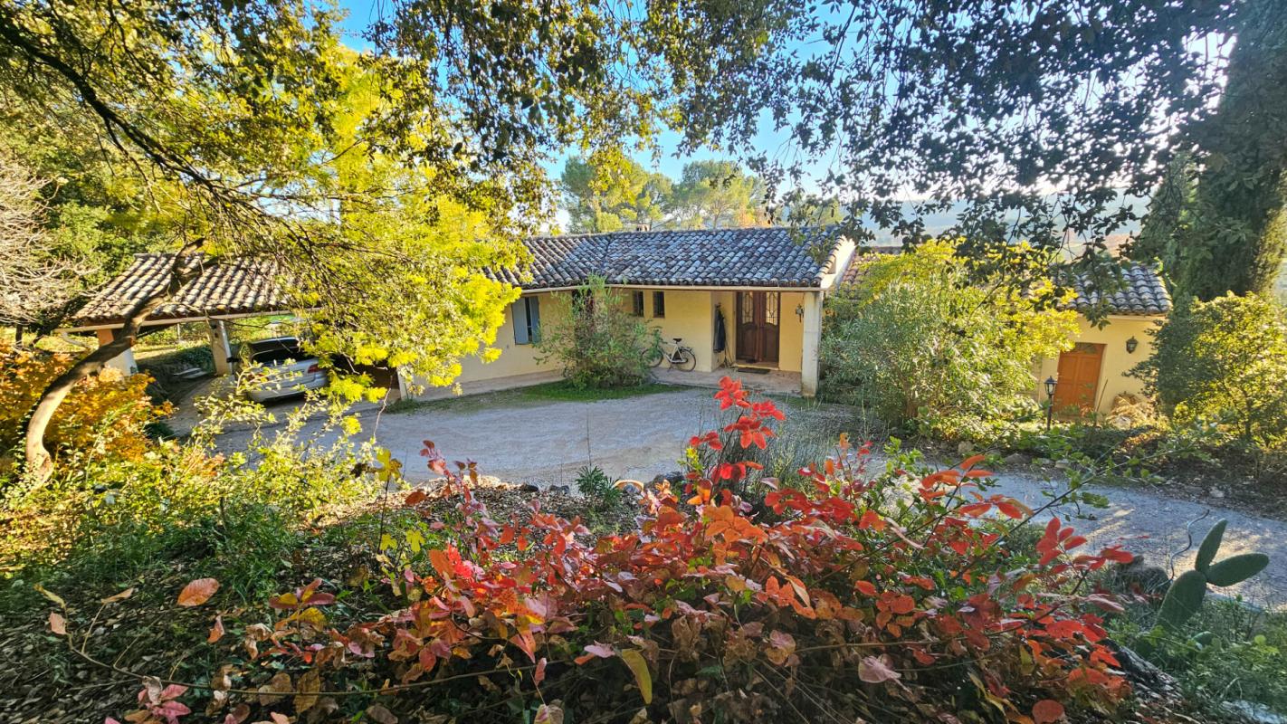 FIGANIERES Villa de plus de 200 m2 avec 3 gîtes indépendants 3