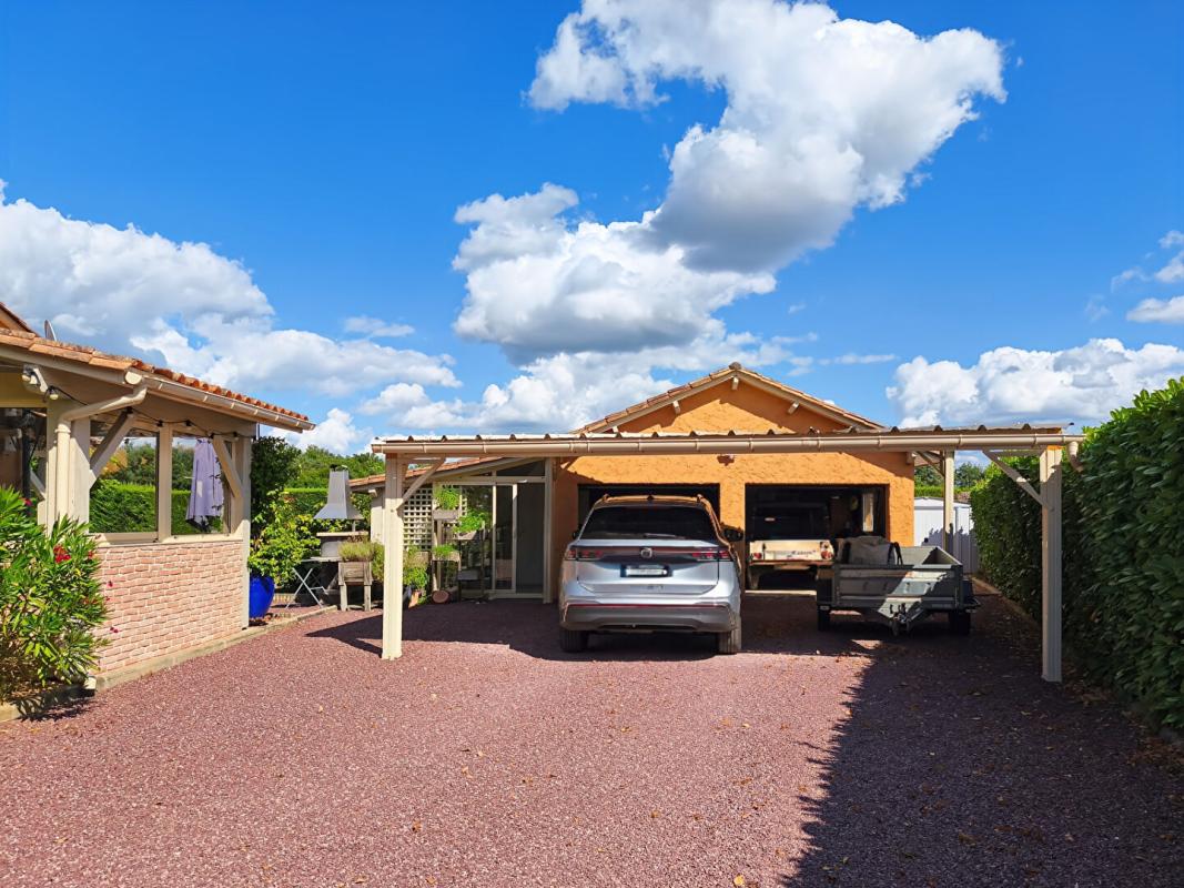 SARLIAC-SUR-L'ISLE Confortable maison contemporaine au calme, 4 chambres, séjour double avec cheminée, beau parc paysagé 15