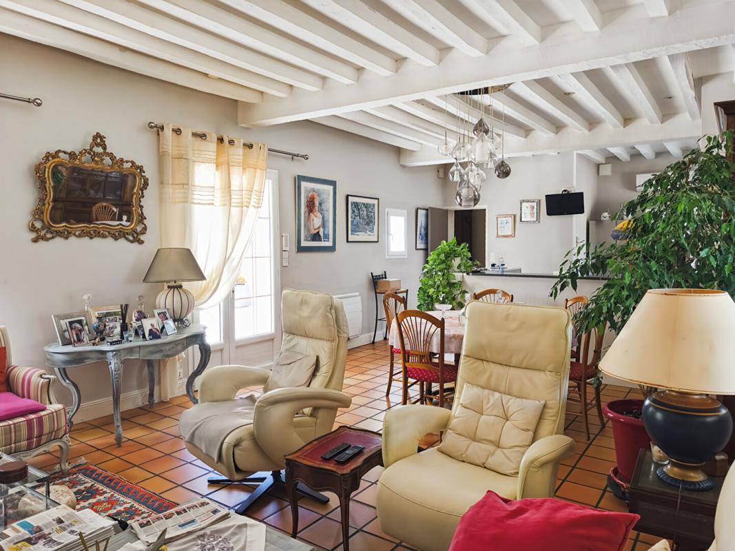 SARLIAC-SUR-L'ISLE Confortable maison contemporaine au calme, 4 chambres, séjour double avec cheminée, beau parc paysagé 8