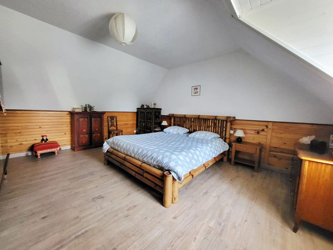 SERMAISES Maison Sermaises 6 pièce(s) 113.7 m2 16