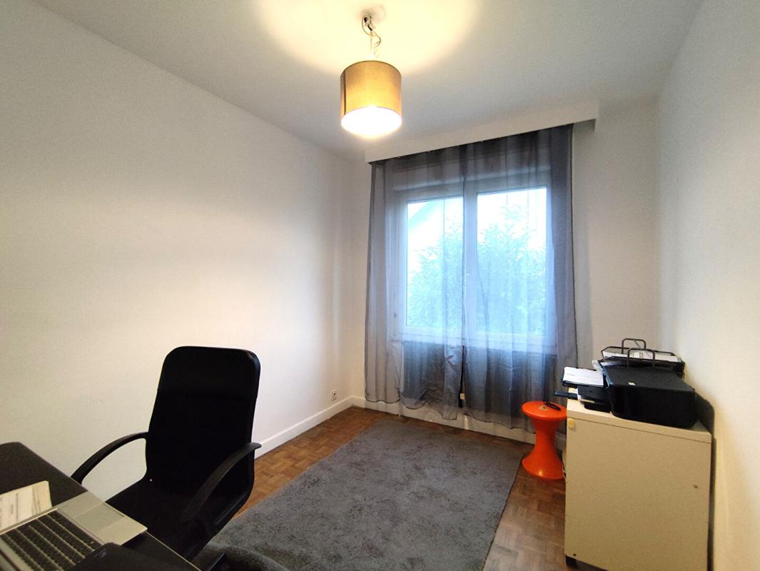 PLOUFRAGAN PLOUFRAGAN : Grande maison idéalement située 7