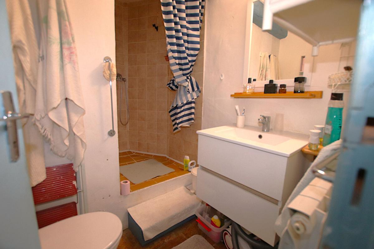 OCTON Maison de village pittoresque sur la colline de type 5 sur 105 m2 12