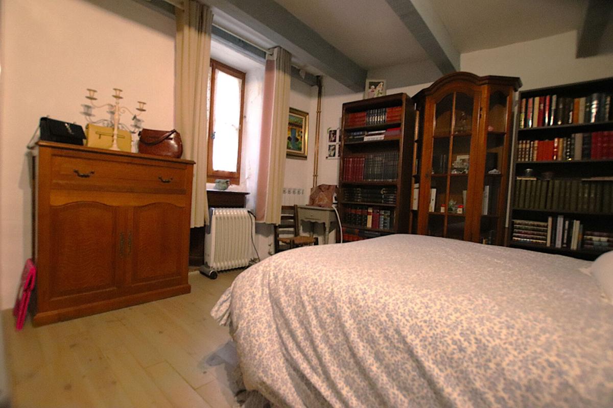 OCTON Maison de village pittoresque sur la colline de type 5 sur 105 m2 9