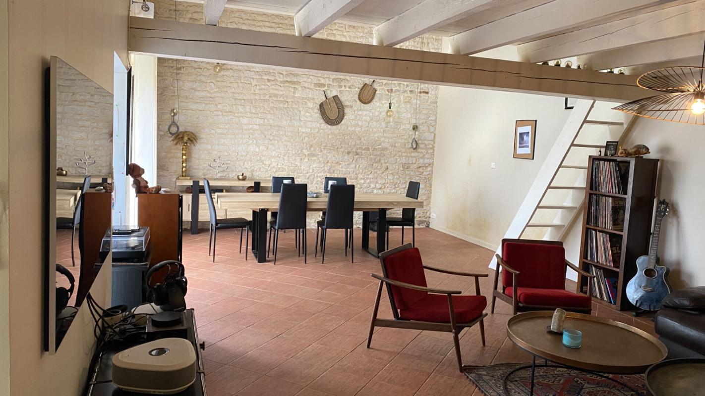 ECHIRE ÉCHIRÉ centre (79410)| MAISON 233 m2 EN PIERRE AVEC PISCINE 17