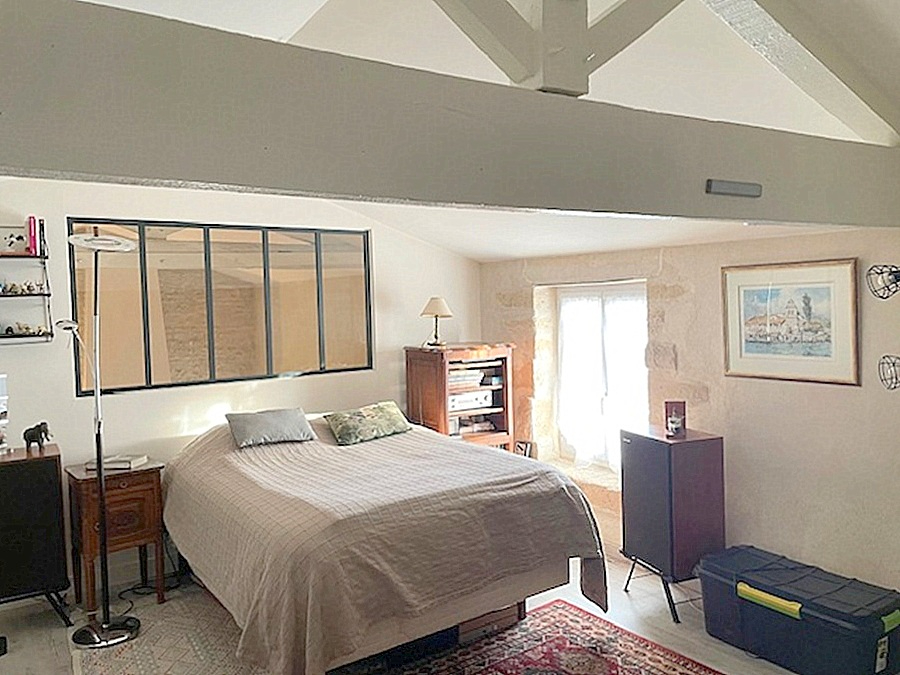 BENON Charentaise d'exception - 260 m² de charme, volumes et caractère 8