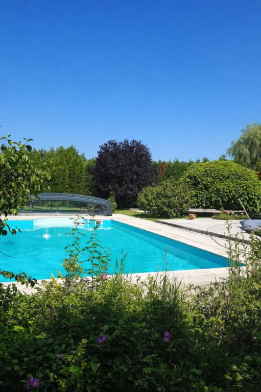 BADEVEL Villa d'architecte avec piscine sur grand terrain arboré 11