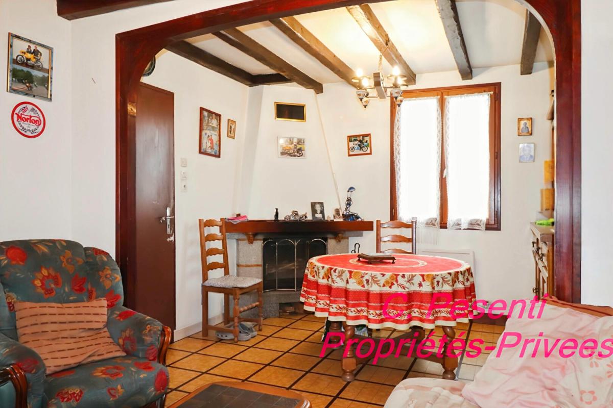 SAINT-THIBAULT-DES-VIGNES Maison Saint Thibault Des Vignes 3 pièce(s) 57 m2 sur s/Sol total 9