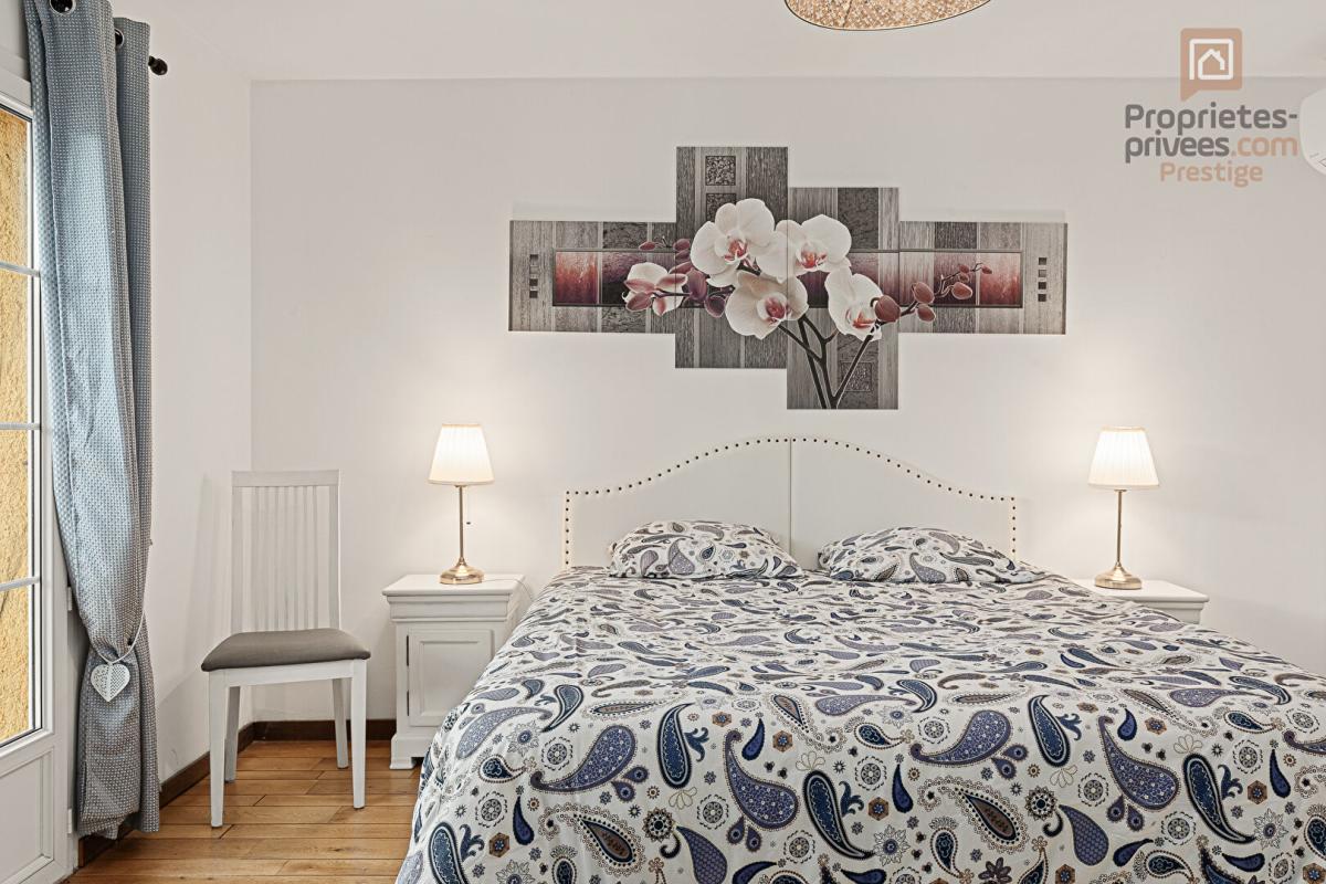 SAINT-PAUL-EN-FORET Superbe propriété de charme à Saint-Paul-en-Forêt avec dépendance et prestations haut de gamme 10